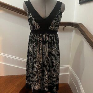 Super flattering Black dress